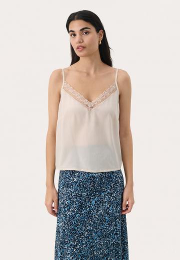 Топ на бретельках