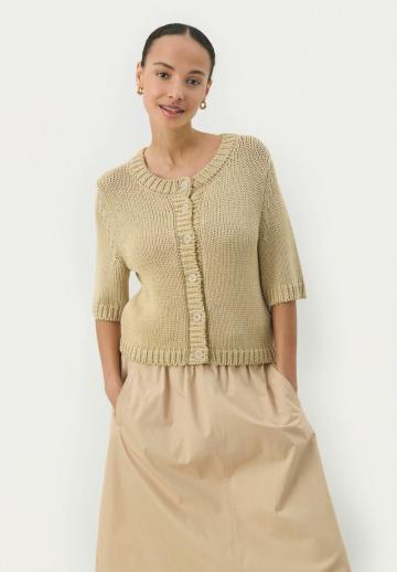 Вязаная кофта