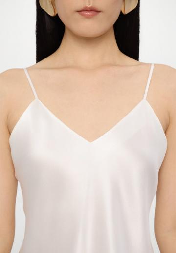 Топ на бретельках