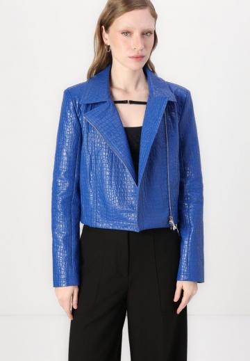 Топ на бретельках