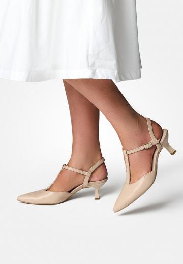 Туфли с ремешком