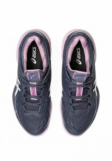 Теннисные кроссовки