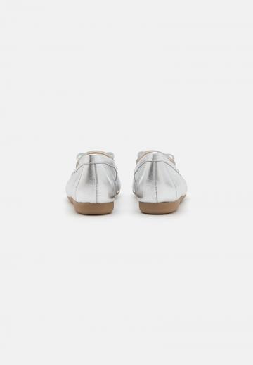 Полуботинки