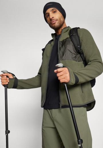 Флисовая куртка