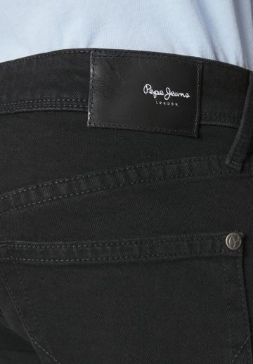 Узкие джинсы