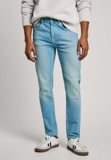 Узкие джинсы