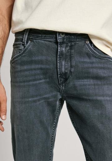 Узкие джинсы