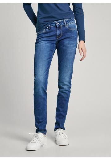 Узкие джинсы