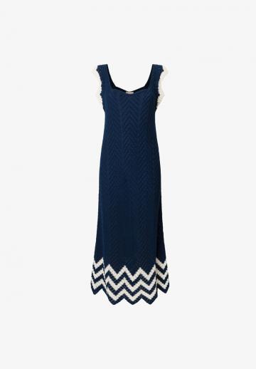 Вязаное платье