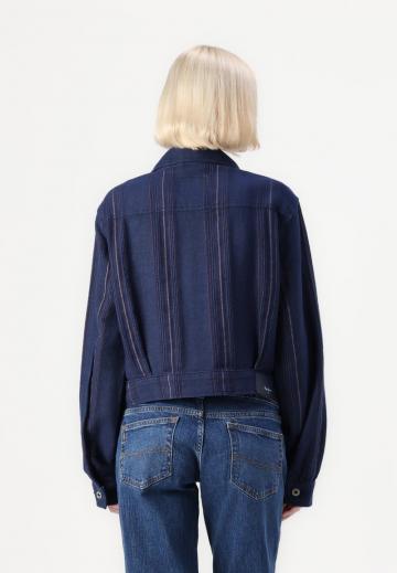 Куртка с накладнымит карманами