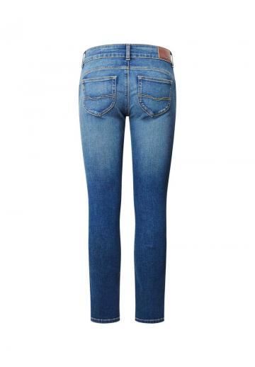 Узкие джинсы