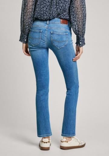 Узкие джинсы