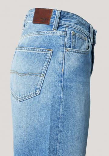 Клешеные джинсы