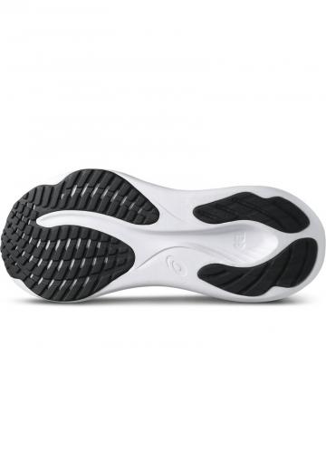 Беговые кроссовки