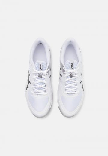 Теннисные кроссовки