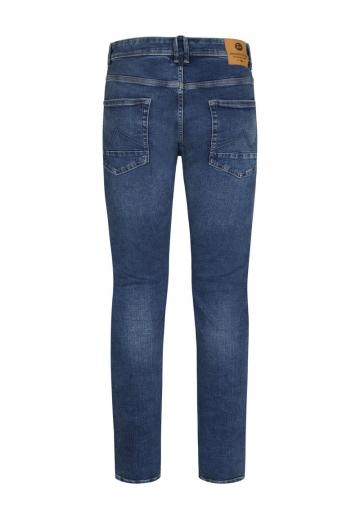 Узкие джинсы