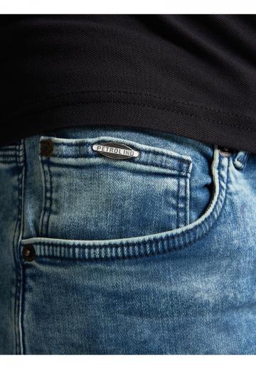 Узкие джинсы