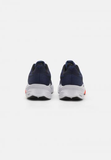 Беговые кроссовки