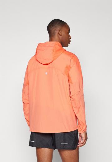 Спортивная куртка