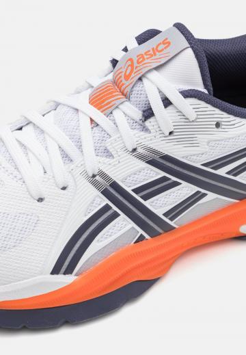 Кроссовки для зала