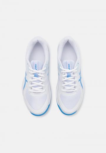 Теннисные кроссовки