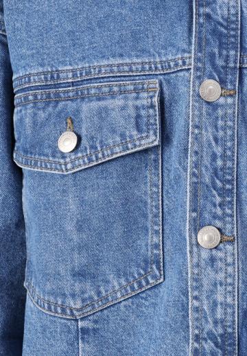 Джинсовая куртка