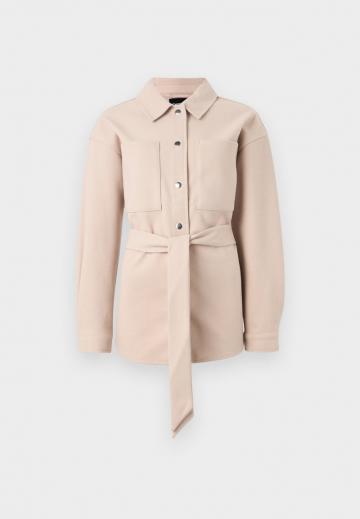 Короткое пальто