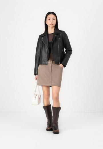 Кожаная куртка