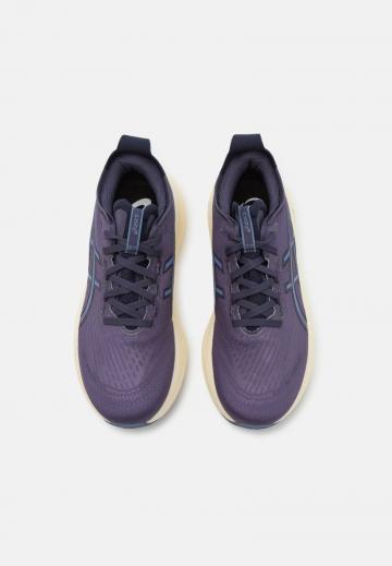 Беговые кроссовки