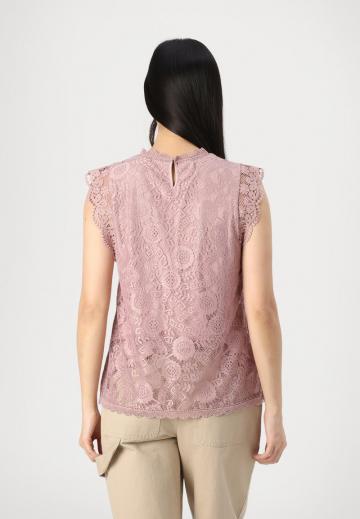 Кружевная блузка
