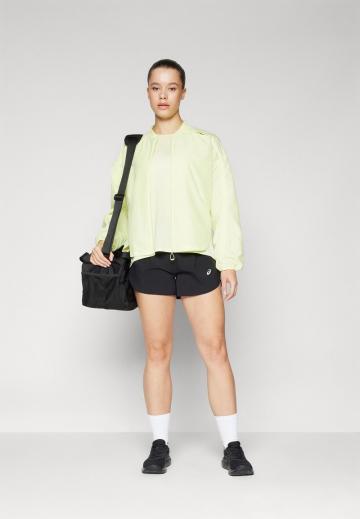 Спортивная куртка