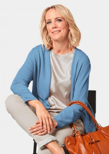 Длинный жилет