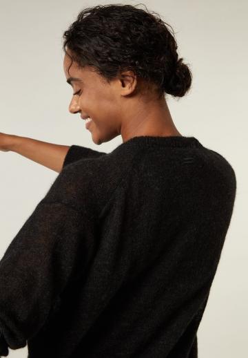 Длинный пуловер