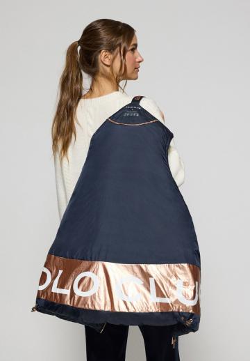 Длинный жилет