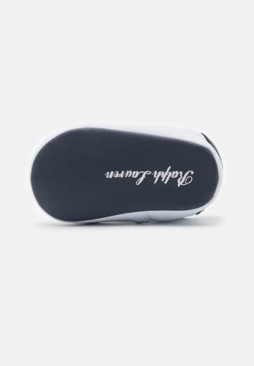 Детская обувь