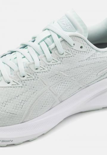 Беговые кроссовки