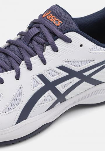 Кроссовки для зала