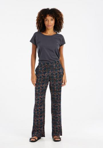 Прямые брюки