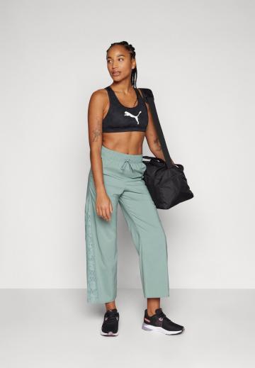 Спортивный бюстгальтер