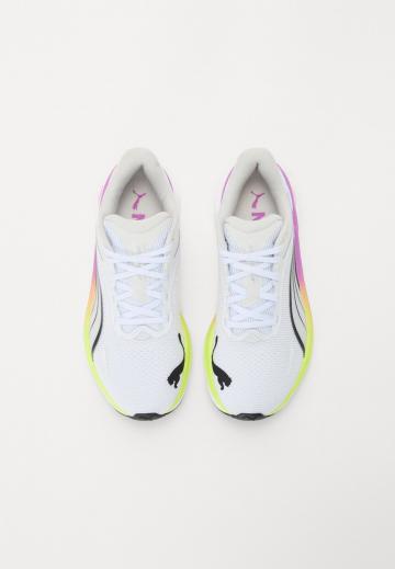 Беговые кроссовки