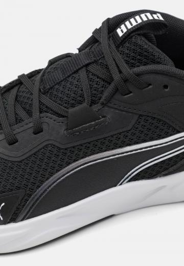 Тренировочные кроссовки