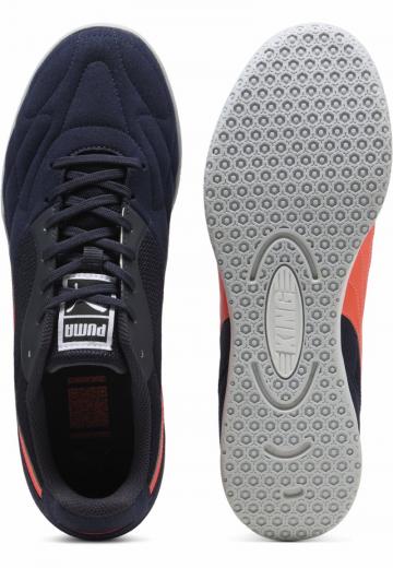 Футбольные бутсы