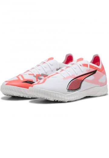 Футбольные бутсы