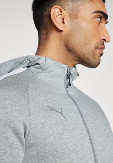 Спортивная кофта