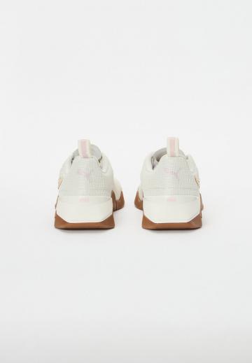 Тренировочные кроссовки