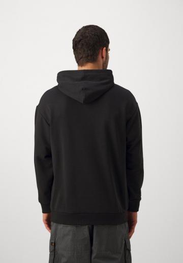 Спортивная кофта