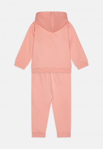 Набор одежды