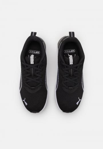 Тренировочные кроссовки