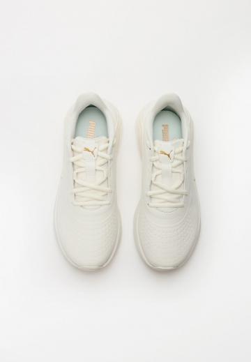 Тренировочные кроссовки