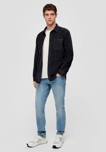 Узкие джинсы